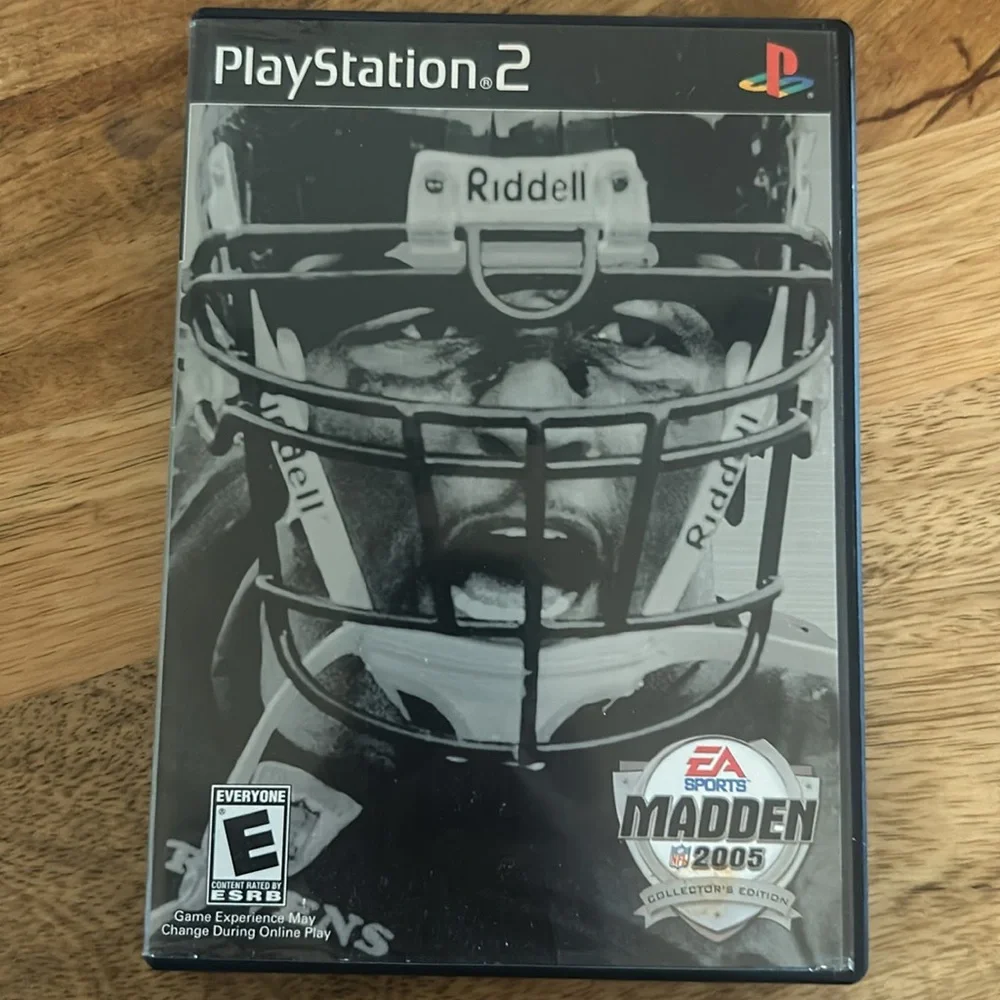 Madden NFL 2005 Collector's Playstation 2 PS2 Complete With Slipcover